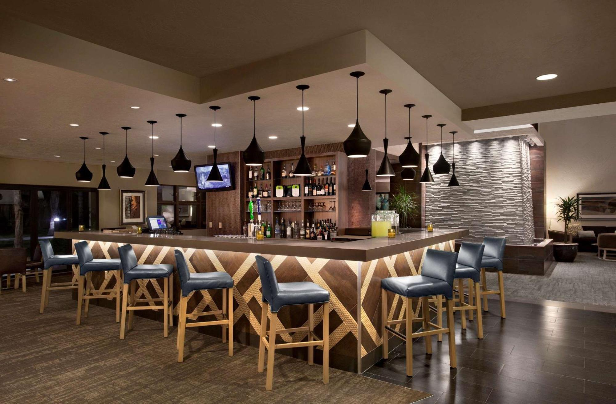 Embassy Suites By Hilton Phoenix Tempe Exterior foto